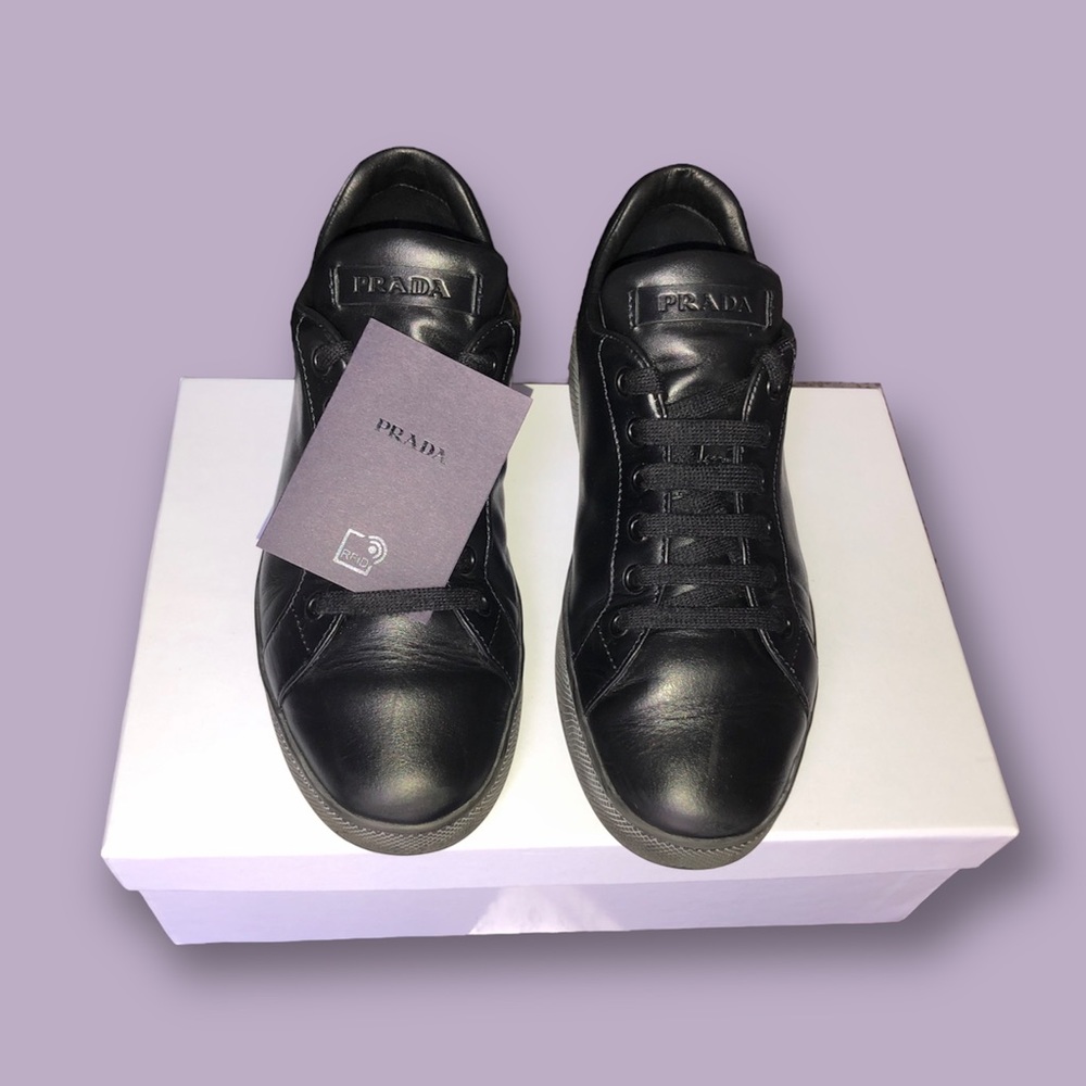 Prada (DNC 700) Women’s Sneakers (US Size 9)(Mens Size 7.5) Great Condition Work